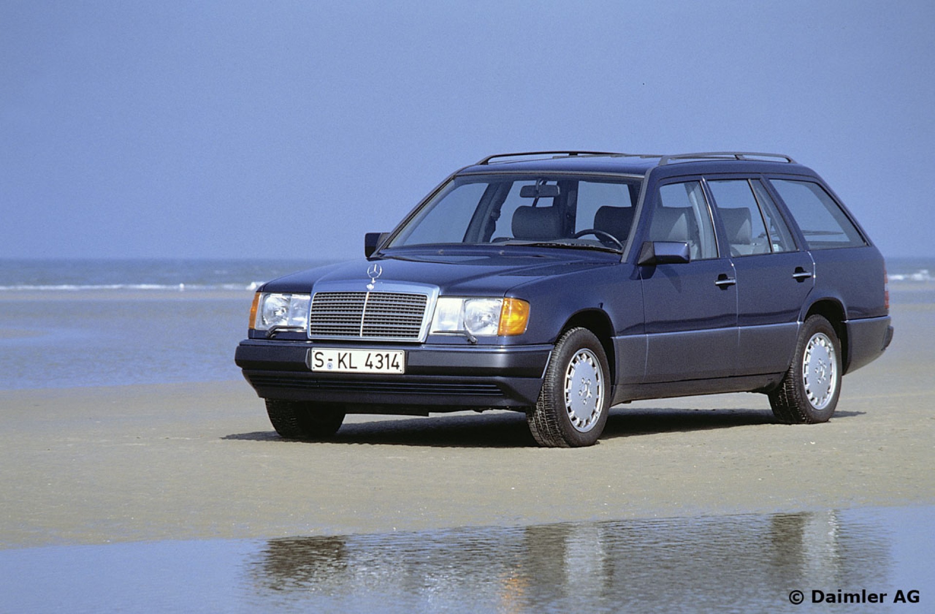 Мерседес 124 универсал купить. Mercedes w124 универсал. Мерседес s124 универсал. Мерседес 124 универсал. Мерседес Бенц w124 универсал.