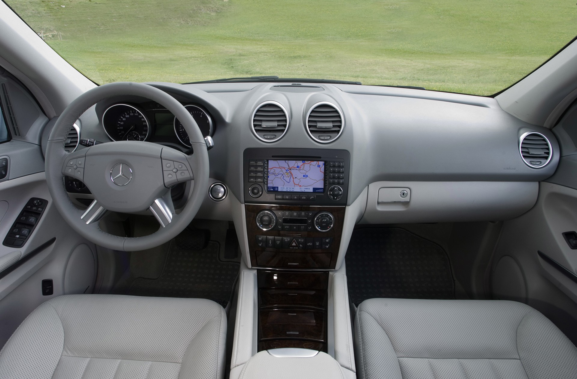 Mercedes ml350 2012 салон