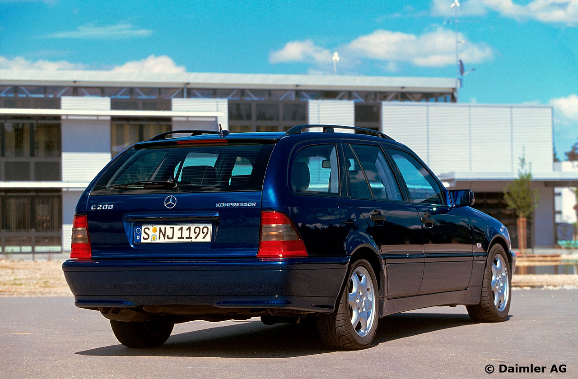 Автомобиль Мерседес W202 Купить