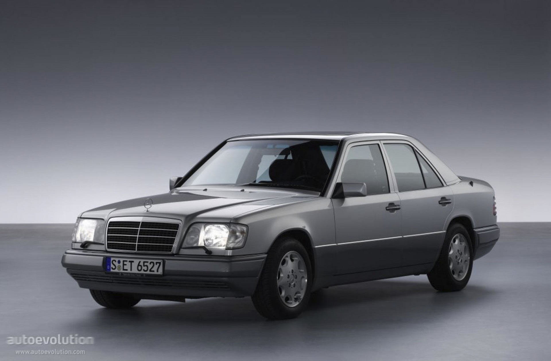 Мерседес 2000 e