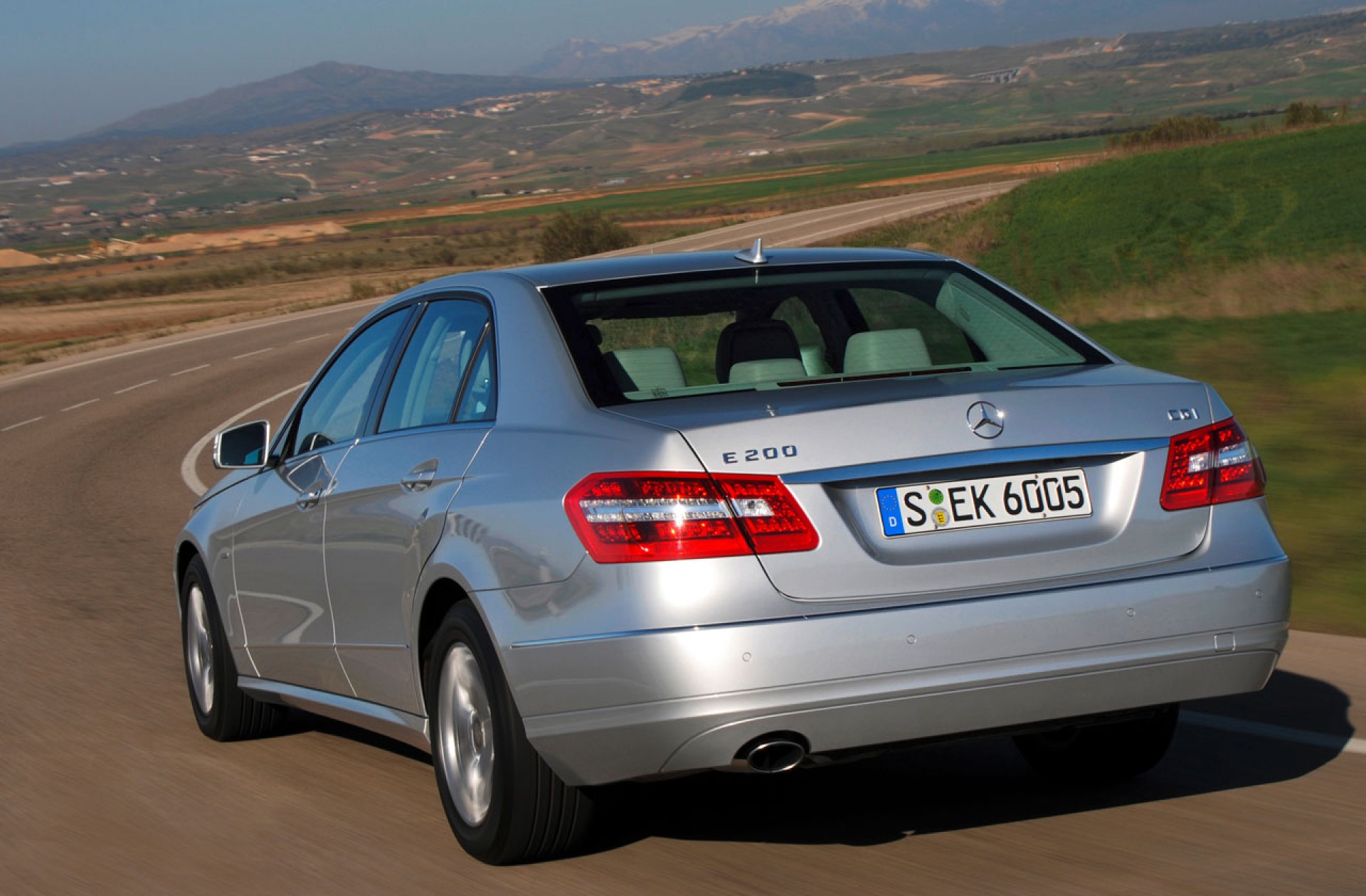 Mercedes e200
