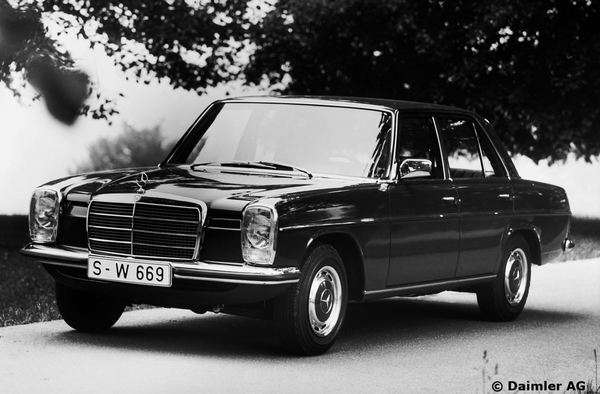 Фото старого образца. Mercedes-Benz w115. Мерседес Бенц w114. Mercedes-Benz w119. Mercedes-Benz w118.