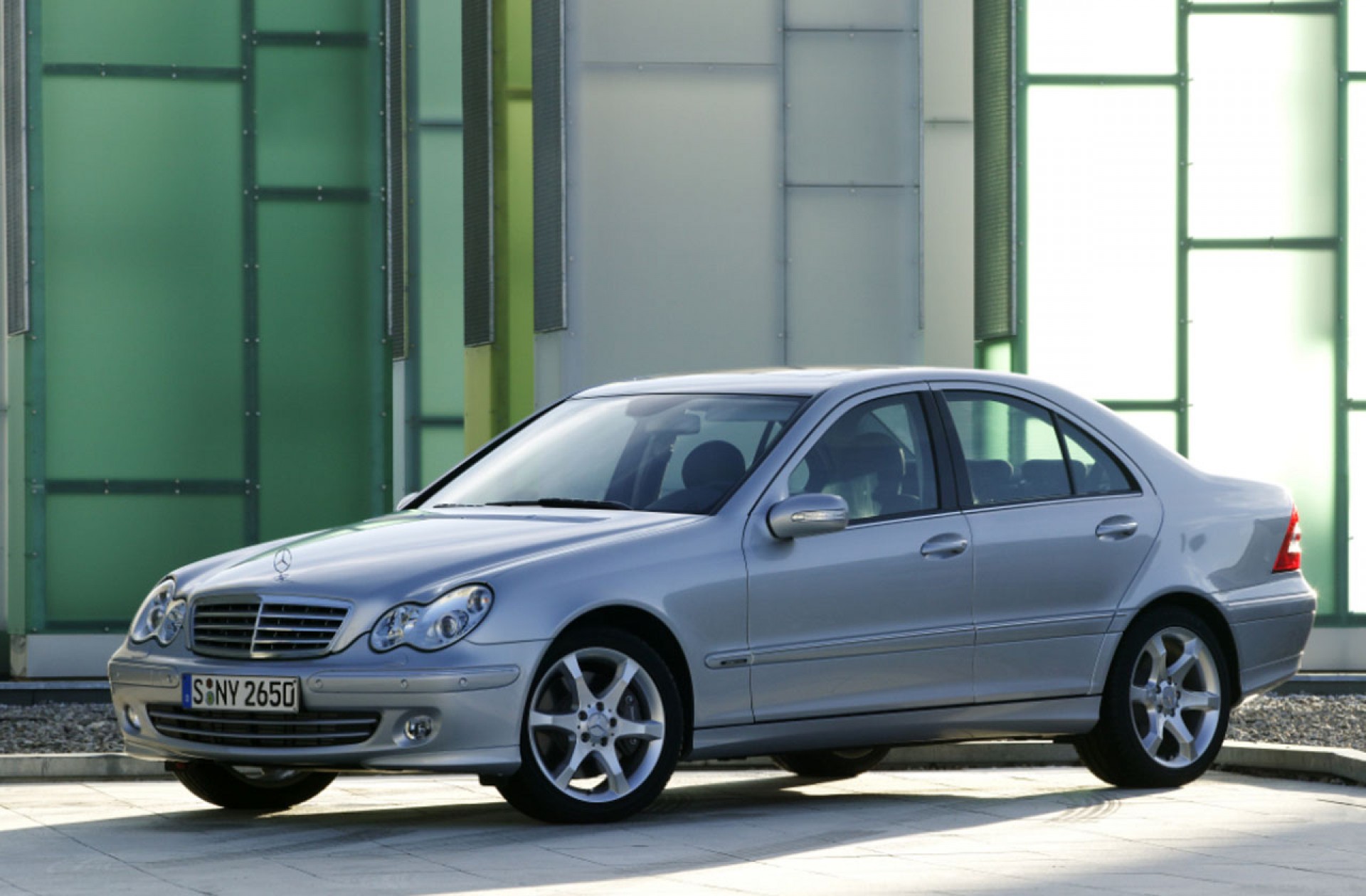 Купить Мерседес C W203